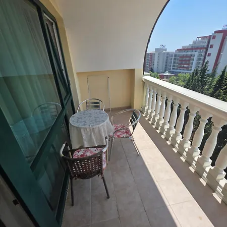 Miramar Palace Apartmán Sluneční pobřeží