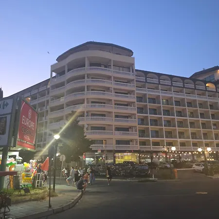 Apartmán Miramar Palace